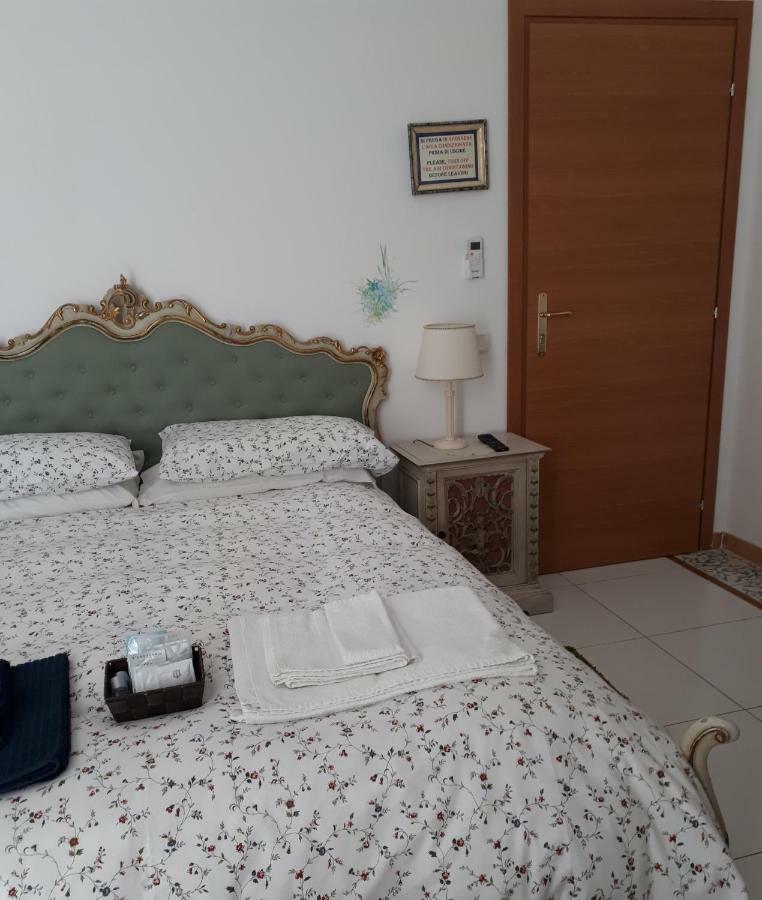 Miracoletti38 Otel Napoli Dış mekan fotoğraf